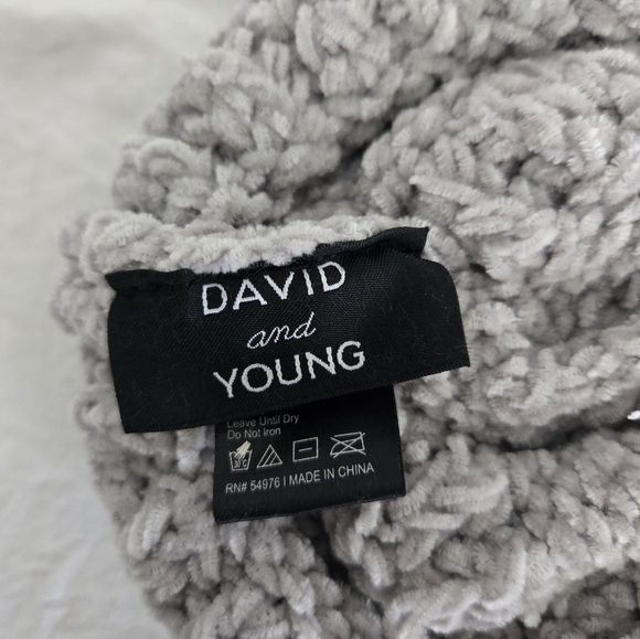 2-Piece D&Y David & Young Knitted Beanies Gray Black Soft Unisex - Picture 7 of 9